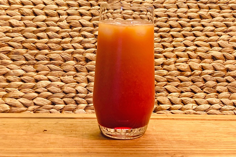 Orangen-Granatapfel-Drink