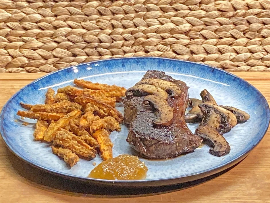 Rumpsteak mit Wurzel-Pommes