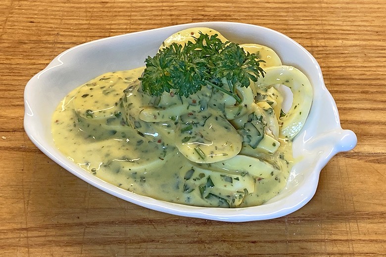 Eiersalat mit Senf-Honig-Soße