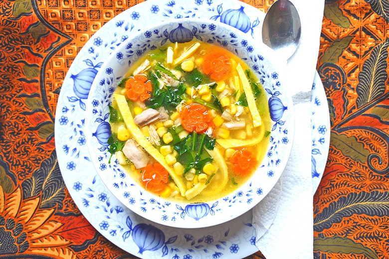 Hühnersuppe mit Mais