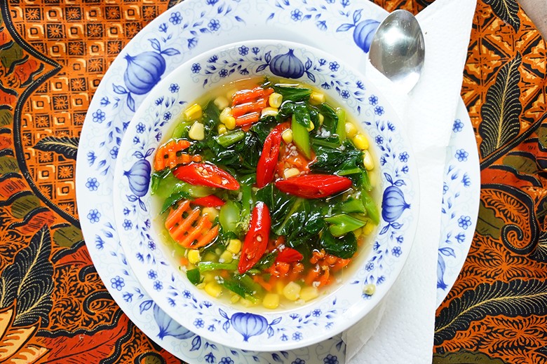 Kailansuppe mit Mais