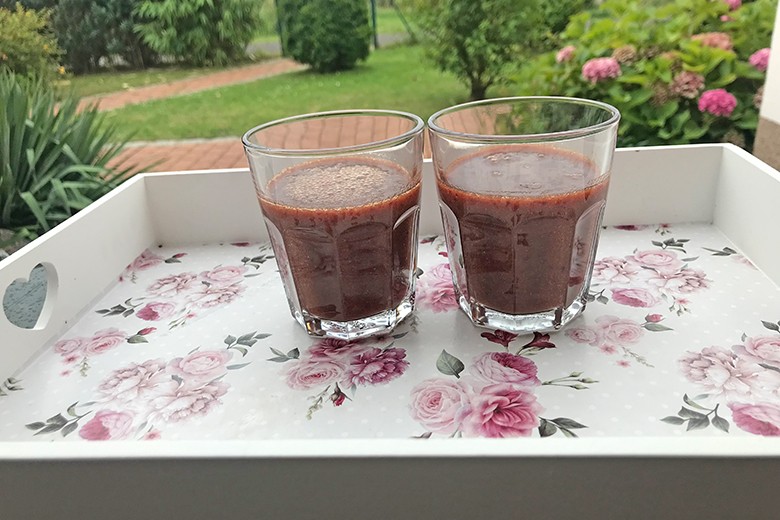 Holler-Zwetschgen-Smoothie
