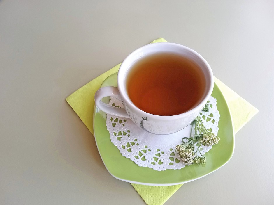 Kräutertee mit Ingwersirup