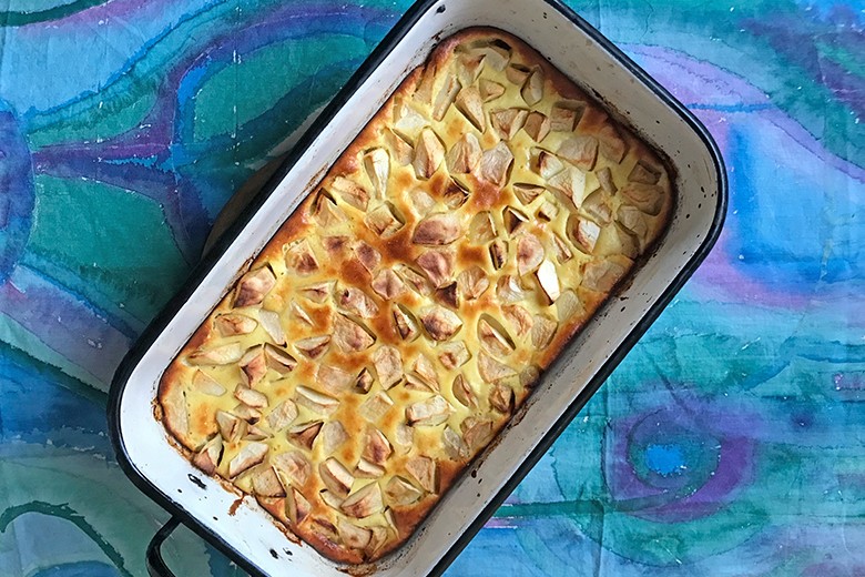 Topfen-Eierkuchen mit Äpfeln