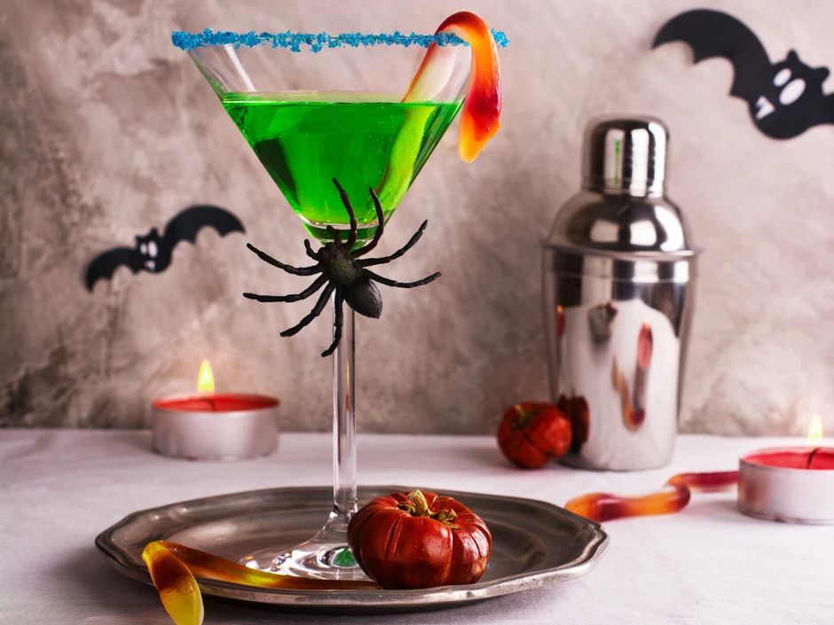Grüne Witwe mit Würmern Cocktail