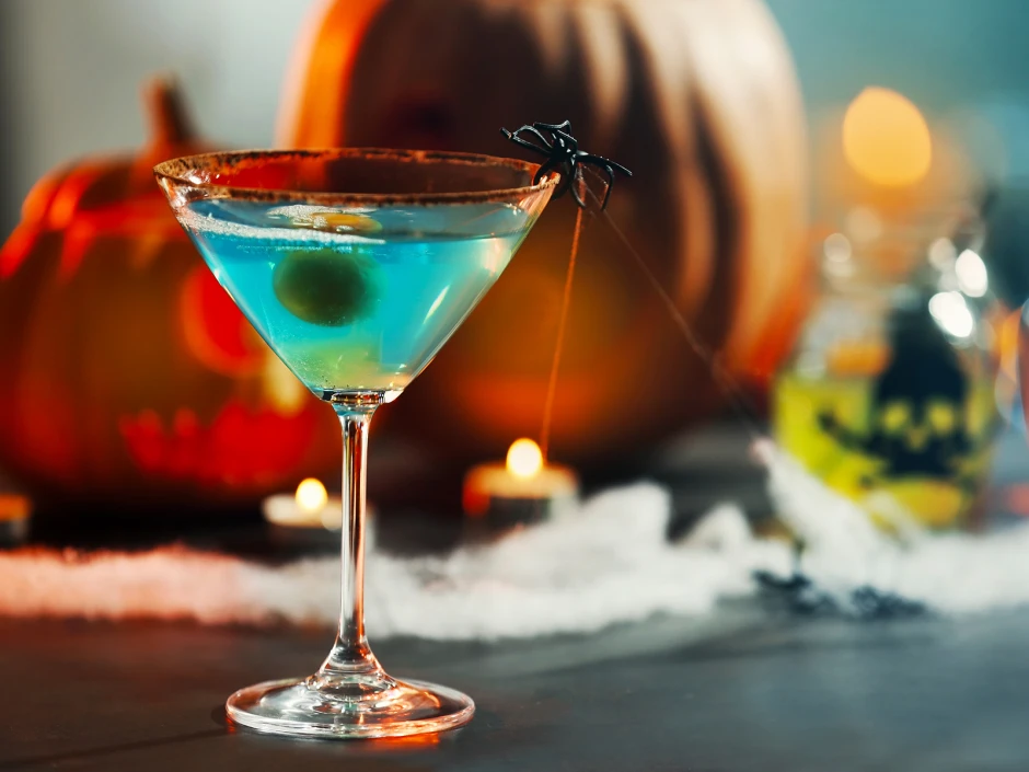 Glow-in-the-dark Drink