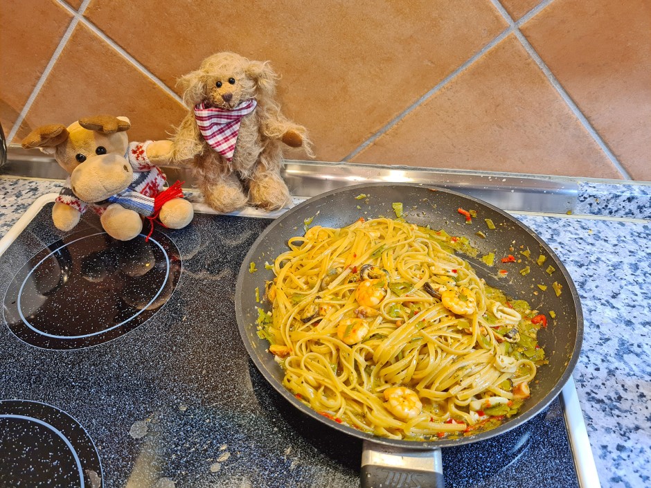 Schnelle Linguine-Meeresfrüchte-Pfanne