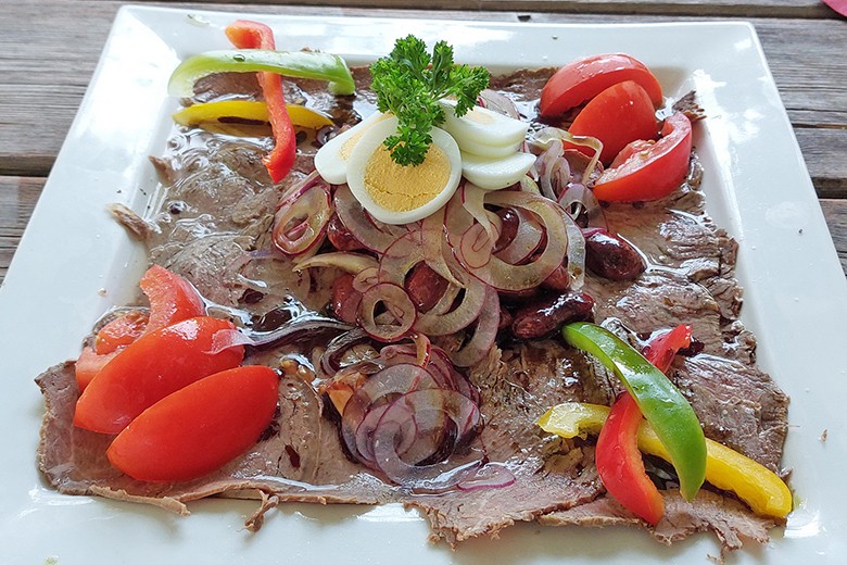 Rindfleischsalat mit Kürbiskernöl