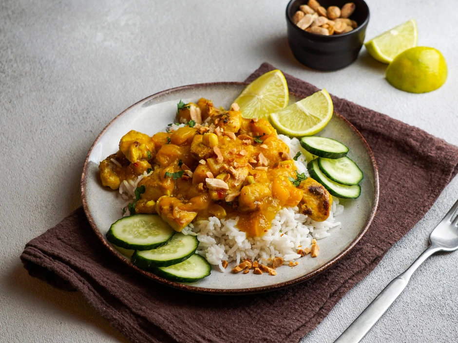 H&uuml;hnercurry mit Mango
