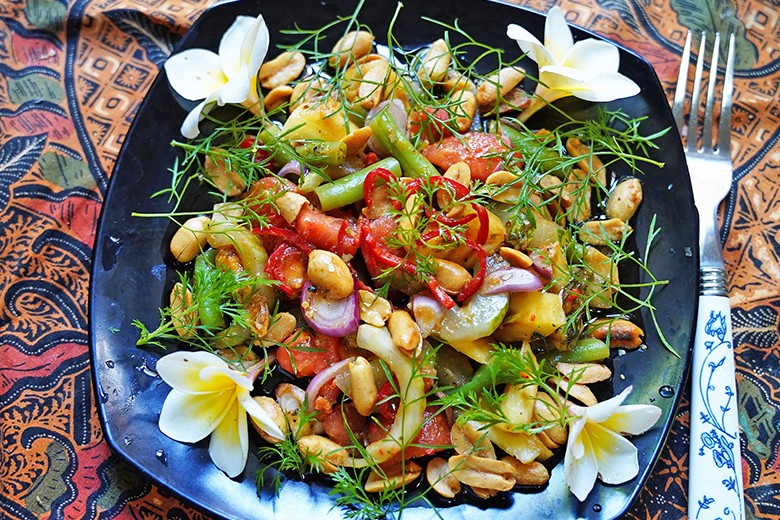 Gemischter Bohnensalat auf thailändische Art