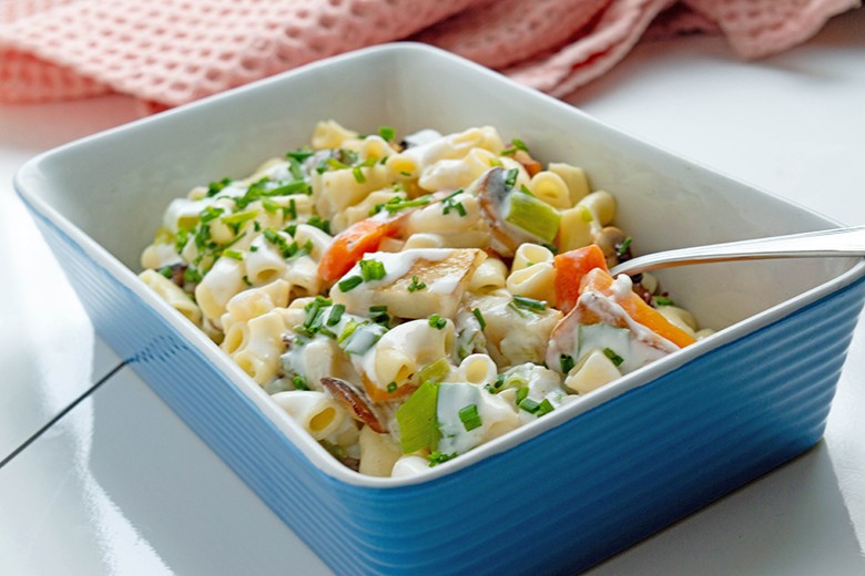 Nudelsalat mit Pilzen