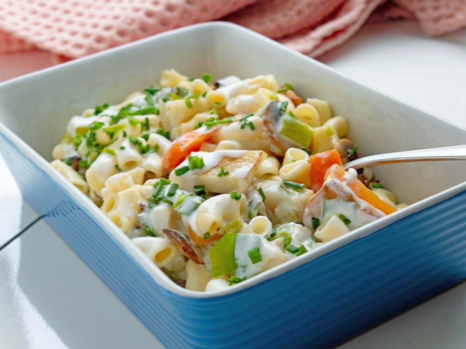 Nudelsalat mit Pilzen