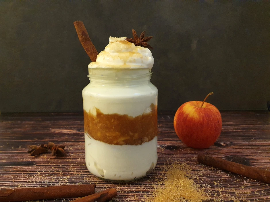 Apfeltiramisu im Glas Low Carb und glutenfrei