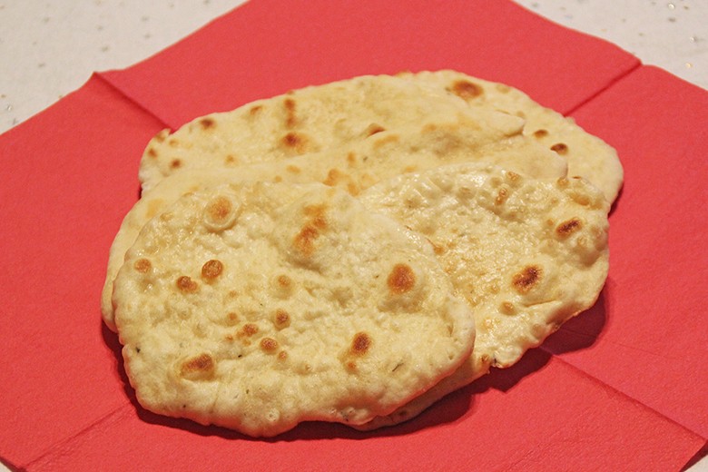 Dinkel-Naan-Brot