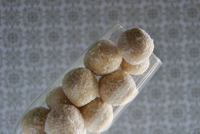 Kokos-Baileys-Kugeln