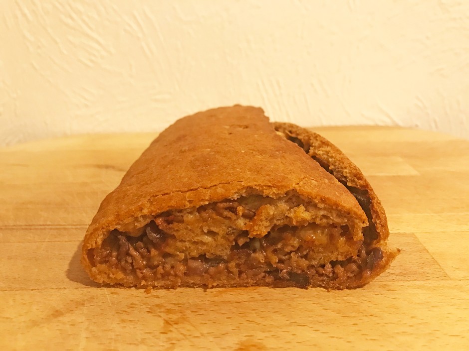 Germstrudel mit Faschiertem