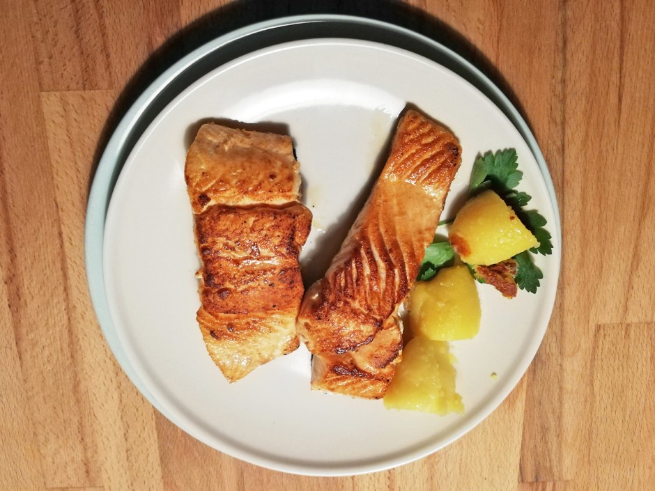 Lachsfilet in würziger Marinade
