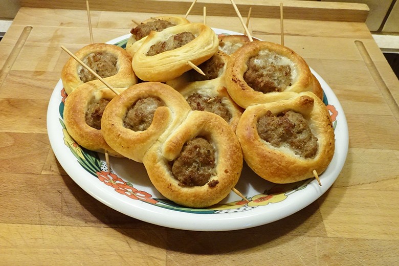 Faschiertes im Plunderteig