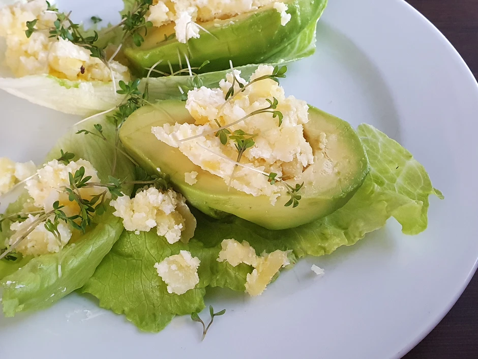 Gef&uuml;llte Avocado mit Kartoffeln
