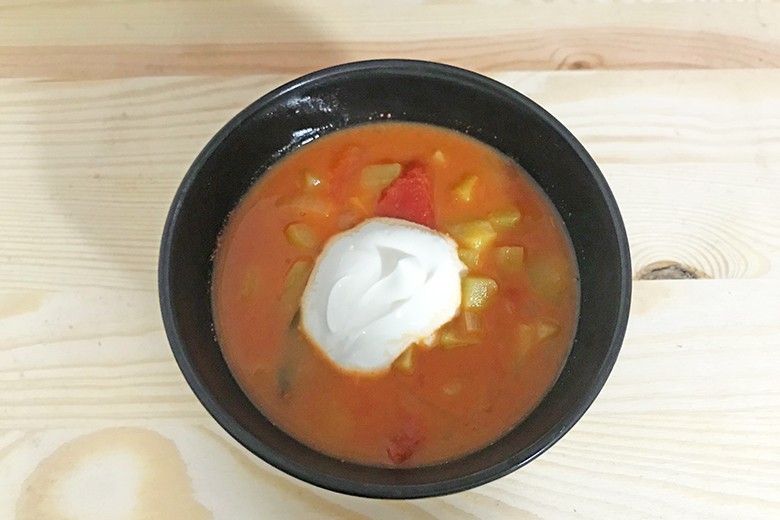 Schmorgurkensuppe