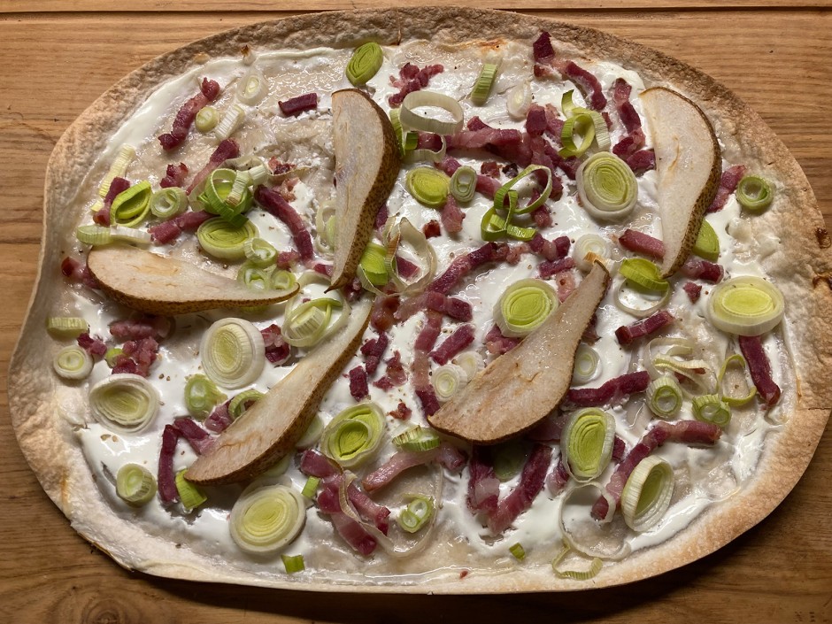 Flammkuchen mit Birne