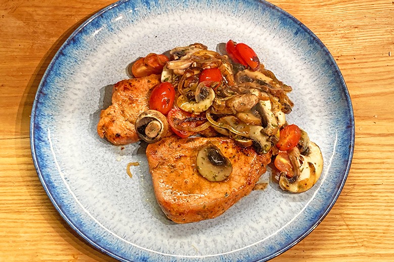 Schweinesteak mit Champignons
