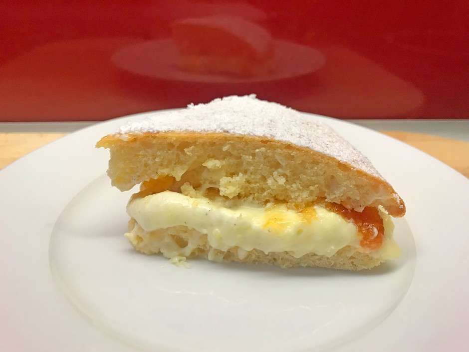 Kleiner Krapfenkuchen