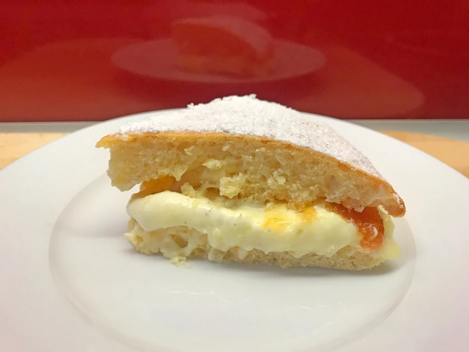 Kleiner Krapfenkuchen