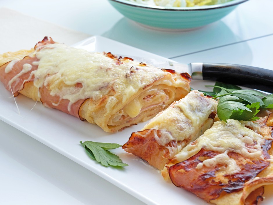 Pikante Palatschinkenroulade