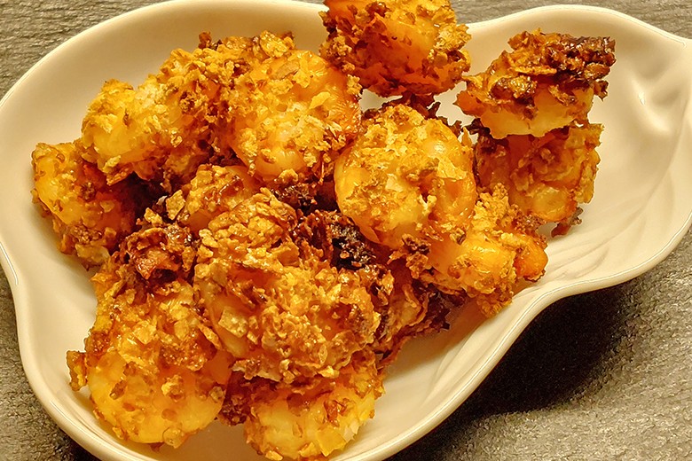 Garnelen in Cornflakes-Panade