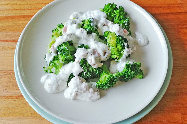 Brokkoli mit Thunfischsauce