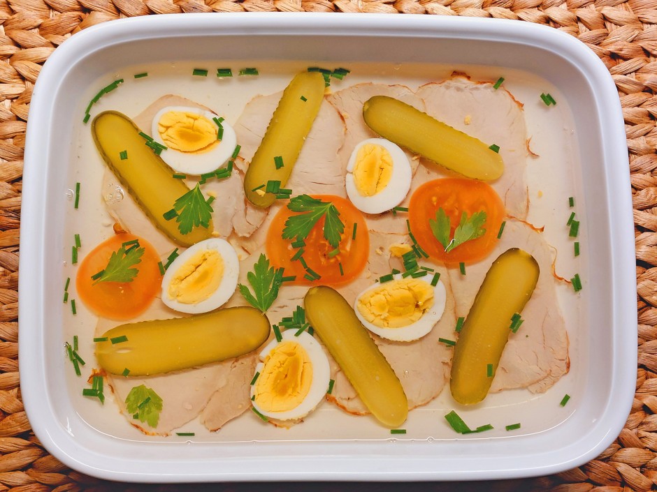 Schweinebratensülze