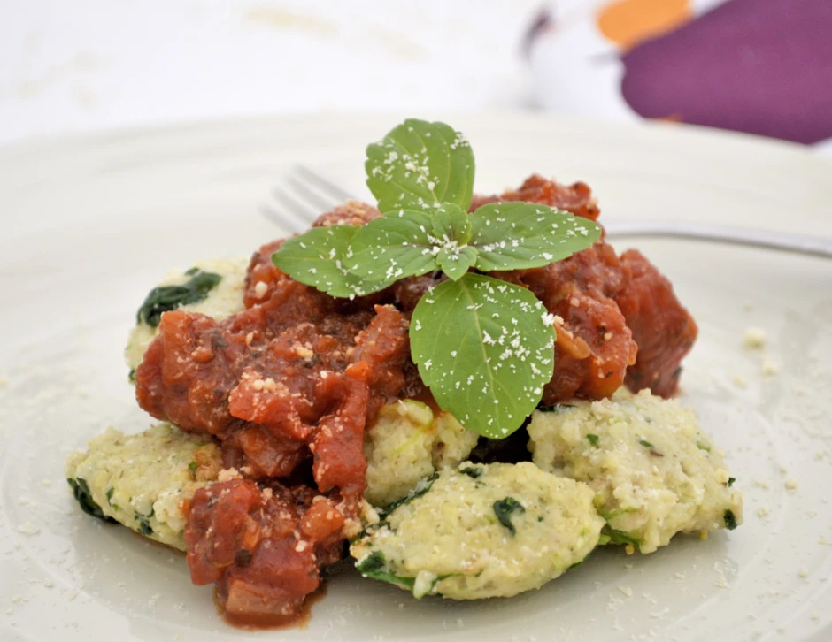 Hirsegnocchi-mit-Tomatenragout