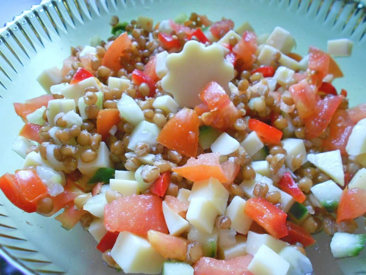 Dinkel-K&auml;se-Salat