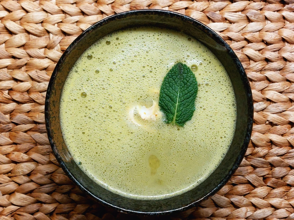 Erbsen-Minze-Suppe