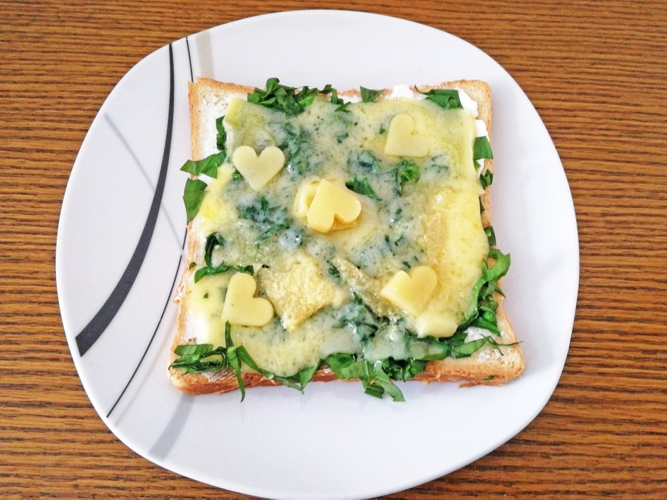 Toast mit Bärlauch