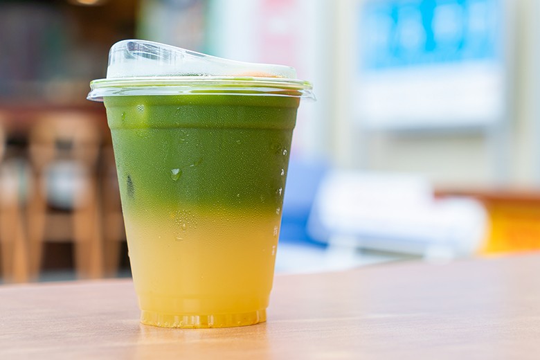Matcha Grüntee mit Yuzu-Soda