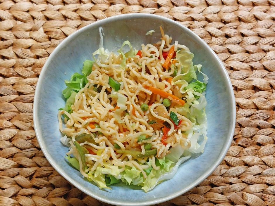 Asia-Nudelsalat
