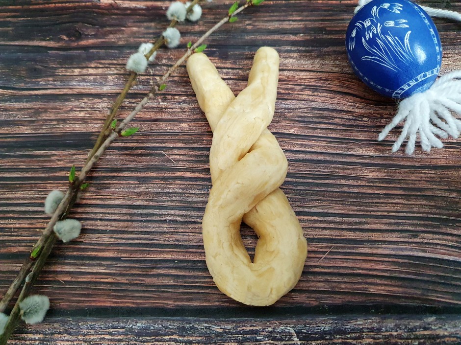 Osterhasen aus Topfenteig