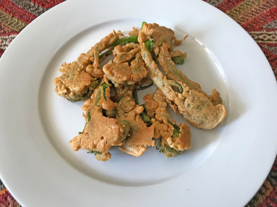 Sprossenbrokkoli im Teigmantel