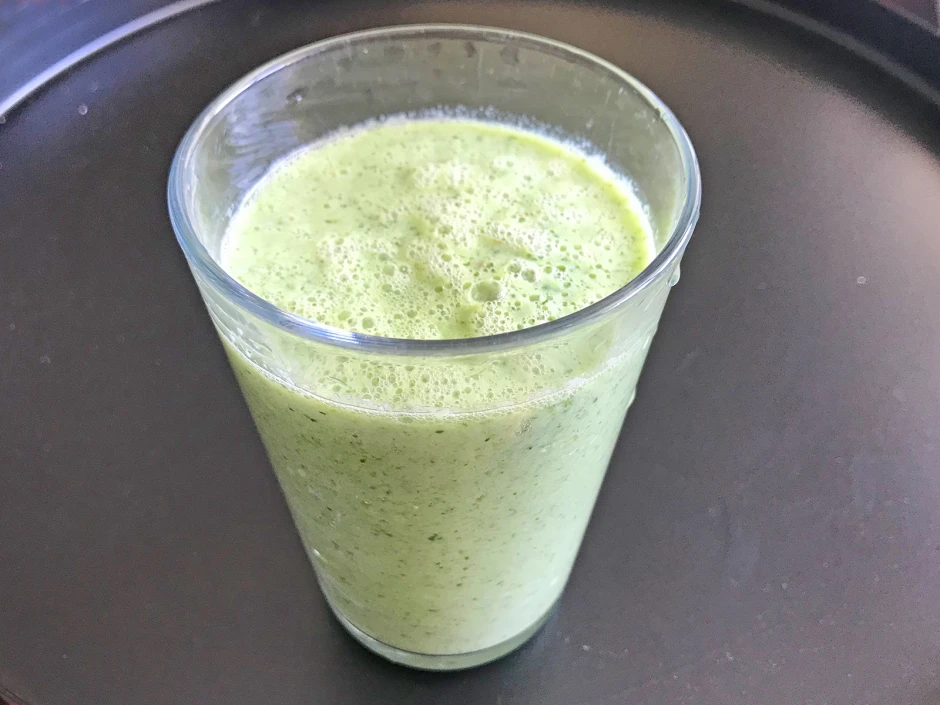 Birnen-Koriander-Shake