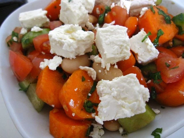 Wei&szlig;er Bohnensalat mit Feta