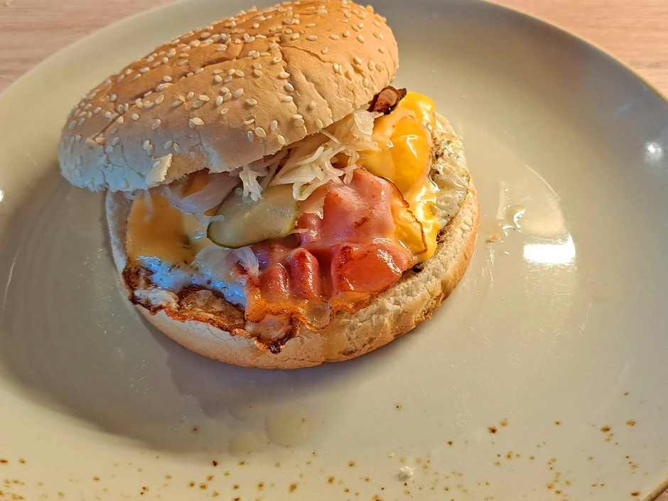 Burger Bun mit Spiegelei