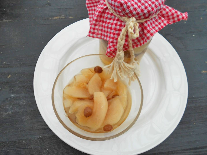 Apfel, Ingwer und Rosinen Kompott