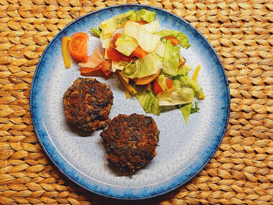 B&auml;rlauchlaibchen mit Fr&uuml;hlingssalat