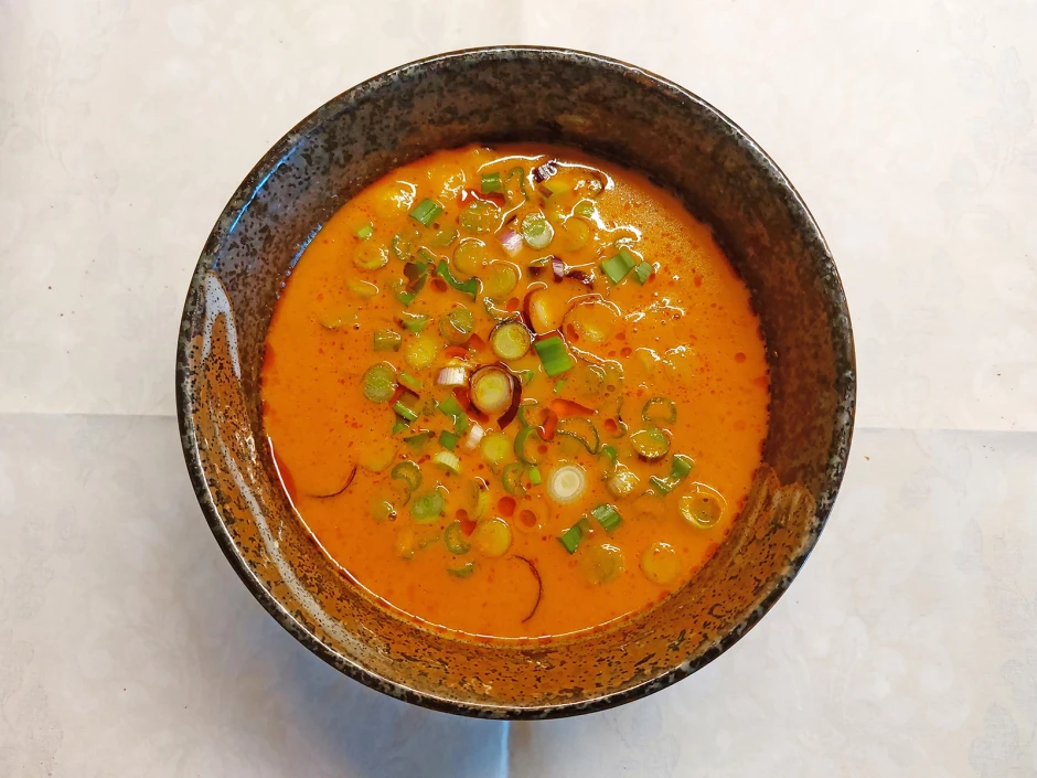 Rote Curry-Suppe nach Thailändischer Art