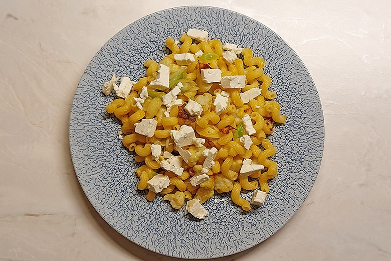 Karfiol-Curry-Nudeln