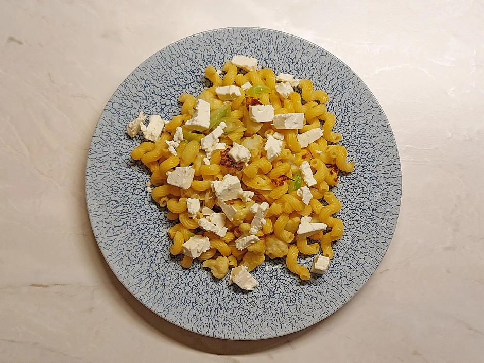 Karfiol-Curry-Nudeln