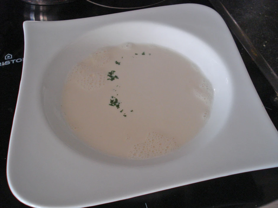 K&auml;sesuppe
