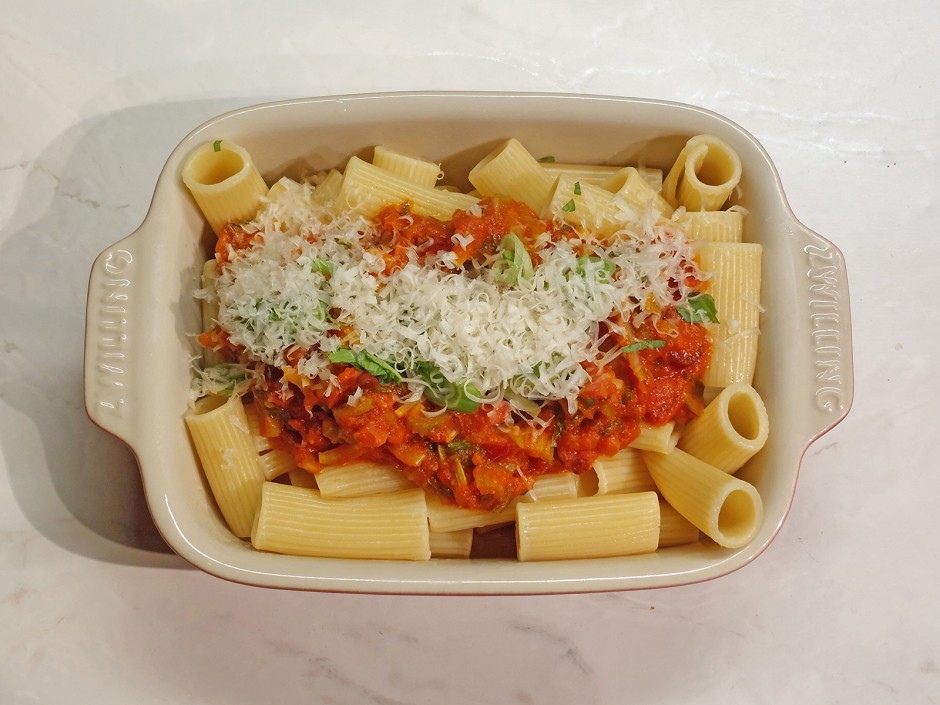 Rigatoni in scharfer Staudensellerie-Soße